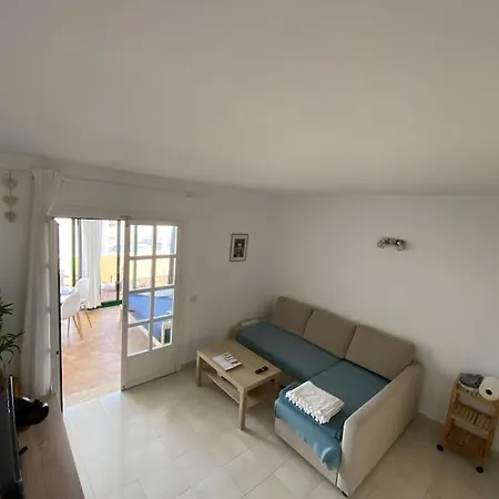 Bright And Cosy Ground-floor By The Sea Apartamento Costa De Antigua