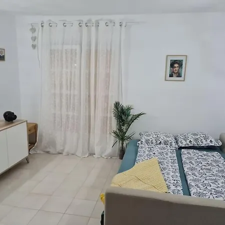 Bright And Cosy Ground-floor By The Sea Apartamento