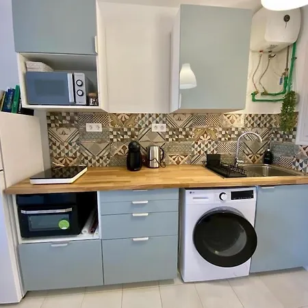Apartamento Bright And Cosy Ground-floor By The Sea
